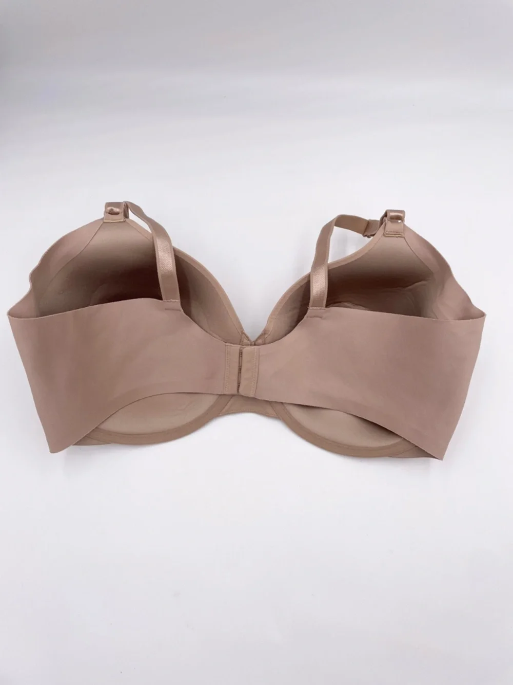 Olga by Warner's No Side Effects Full-Figure Contour Bra Size 40DD Tan GB0561A